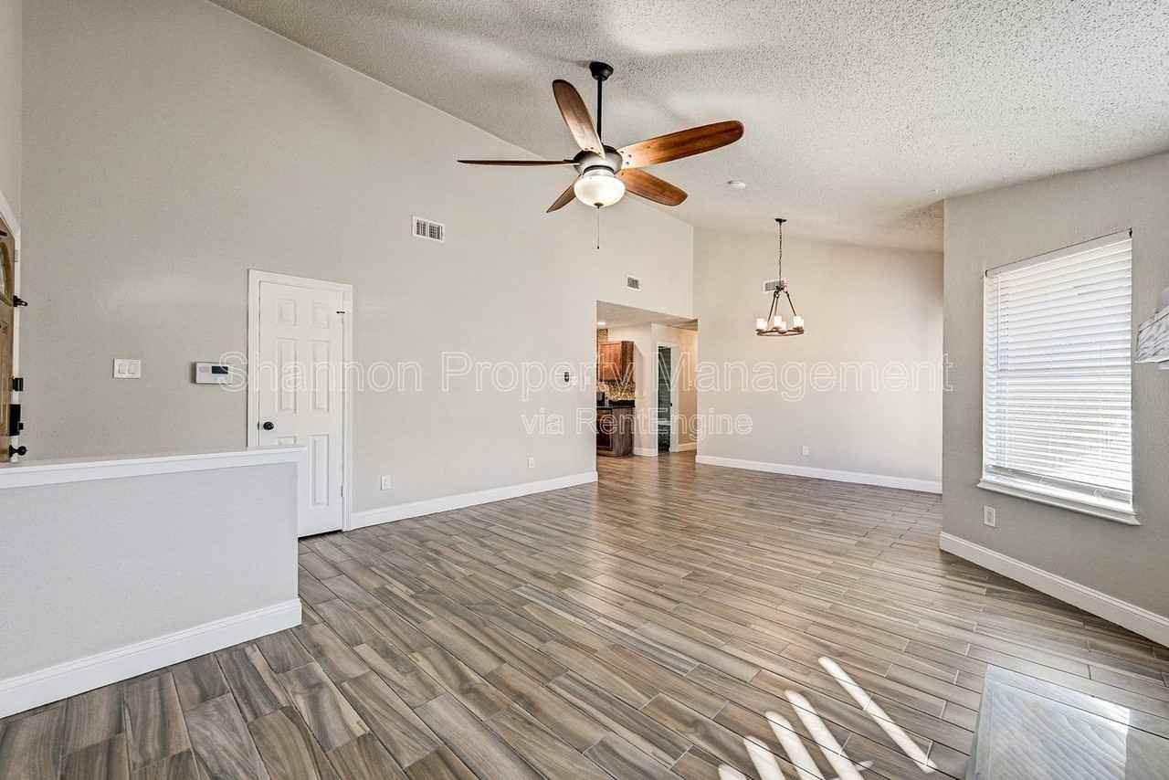 14027 Blue Falls Dr - Photo 7 of 22