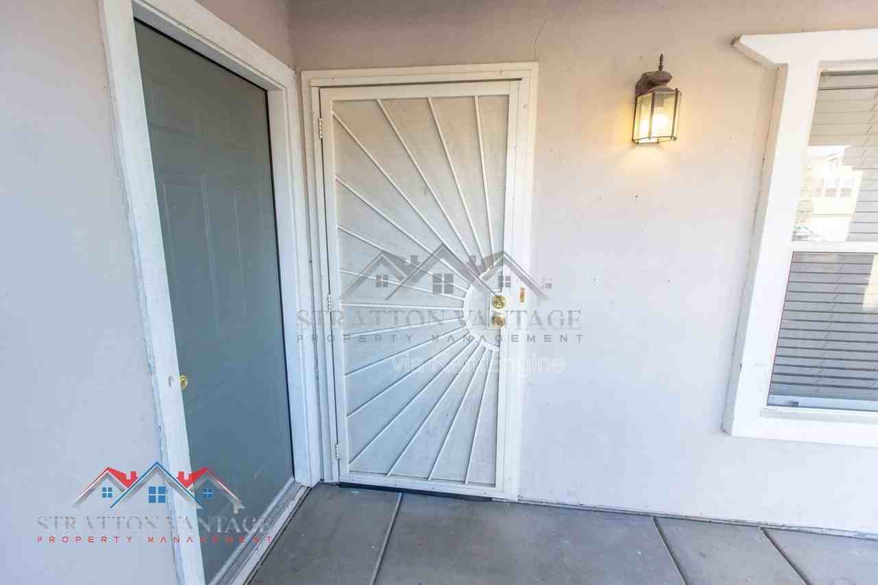 2701 W Jasper Ave - Photo 6 of 32