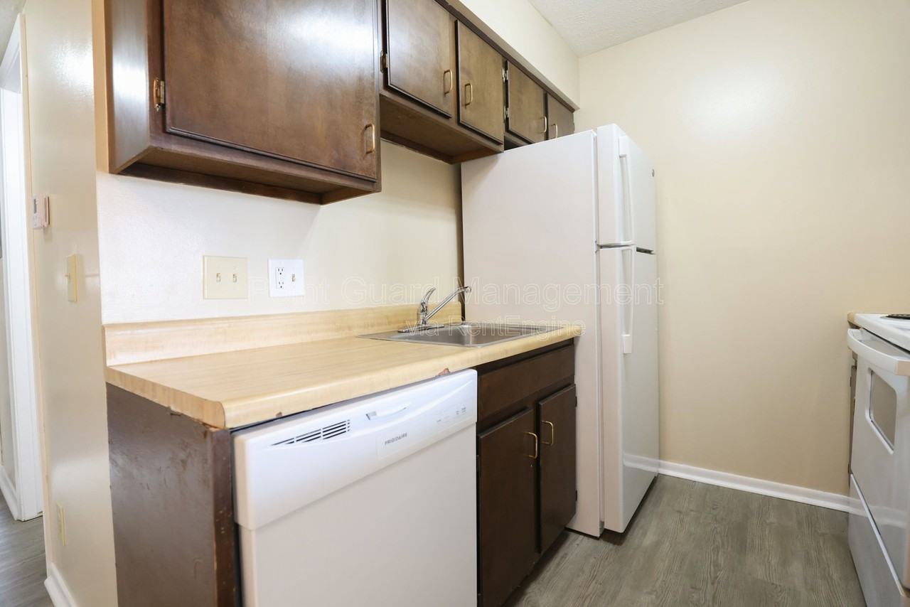 4206 Frances St #25 - Photo 3 of 15