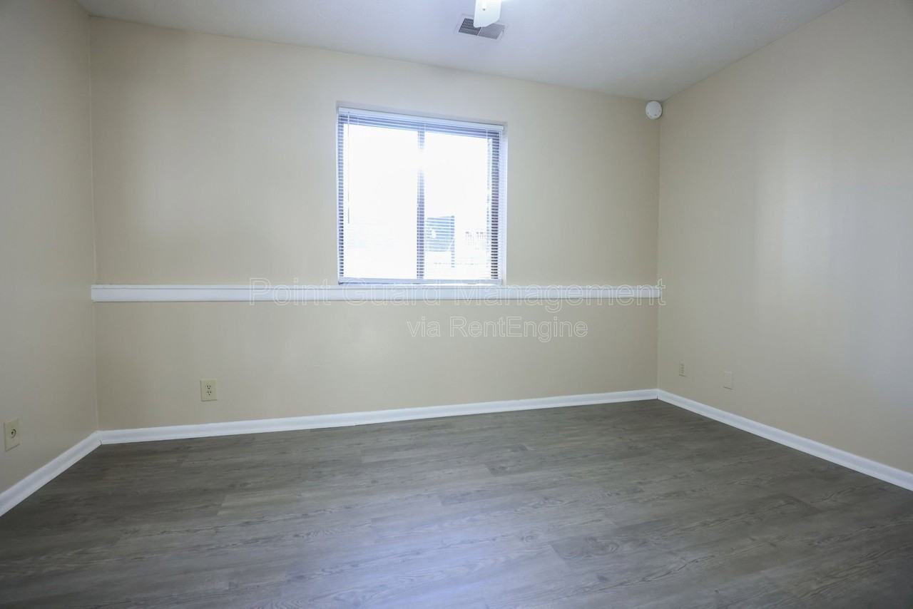 4206 Frances St #25 - Photo 6 of 15