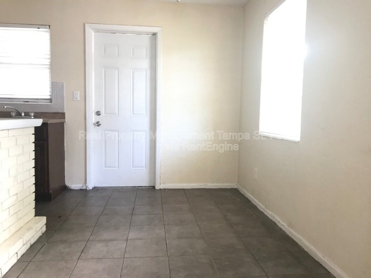 1420 15th St S - Photo 3 of 9