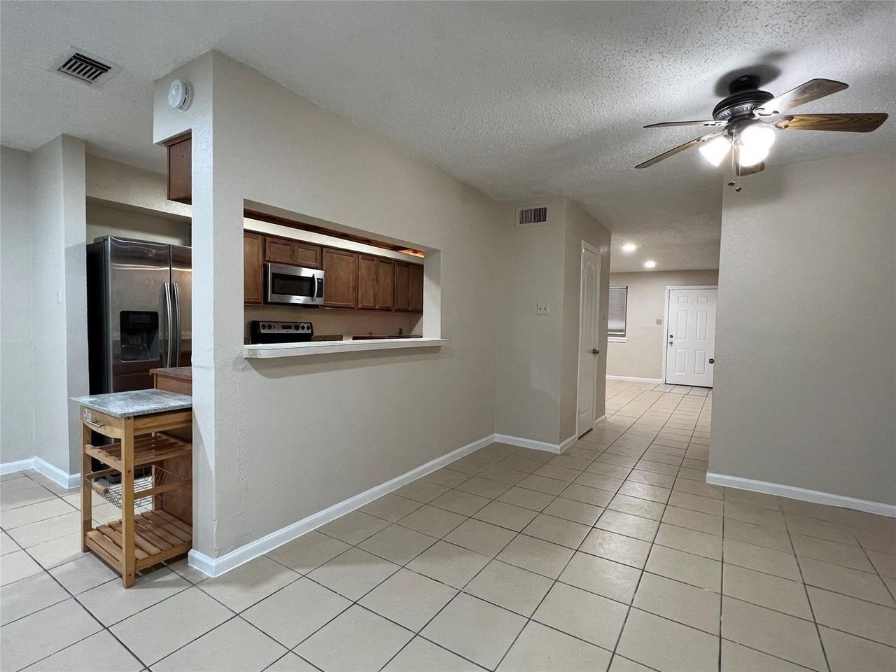 2130 Greenbriar Colony Dr - Photo 7 of 16