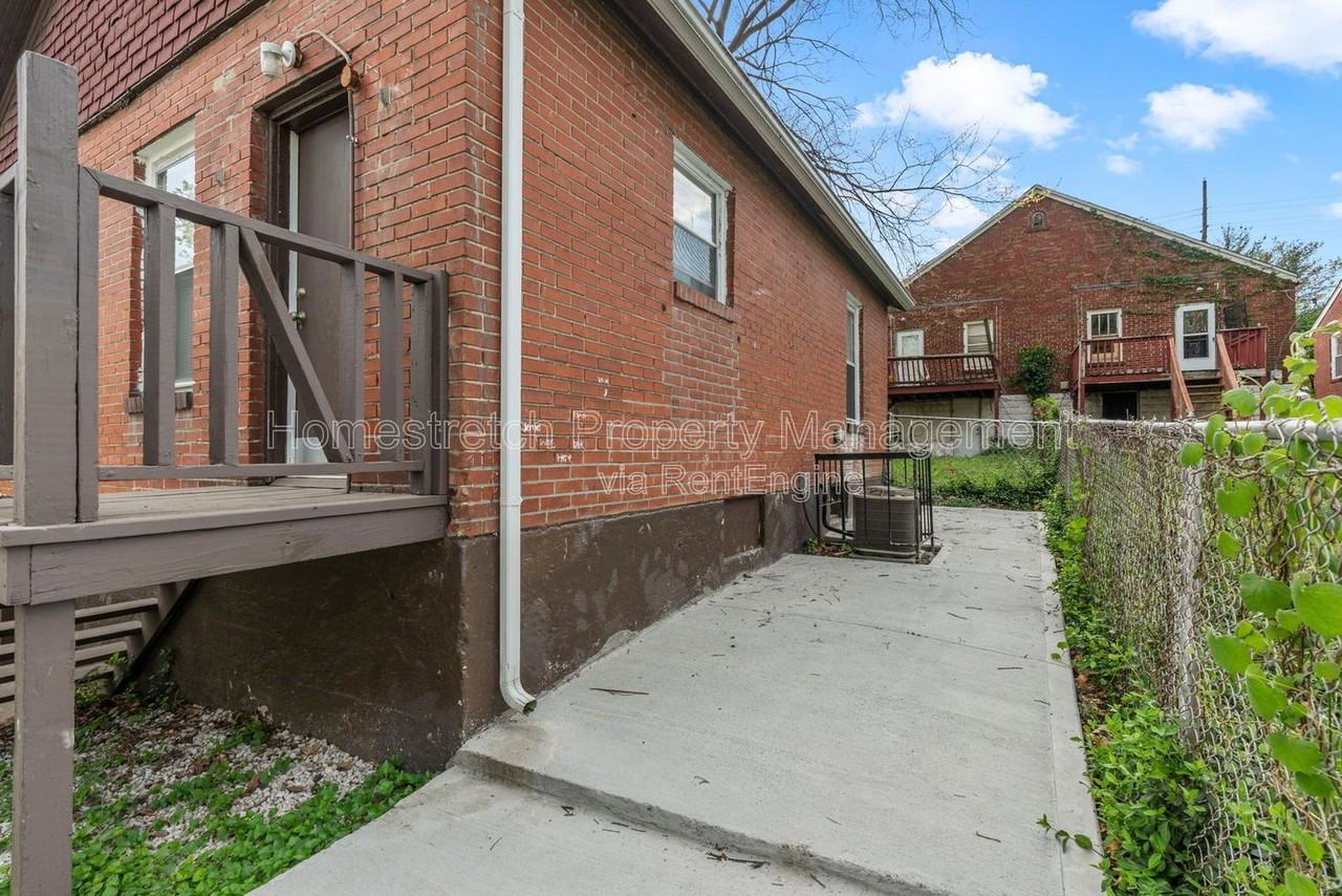 7135 Woodrow Ave - Photo 6 of 27