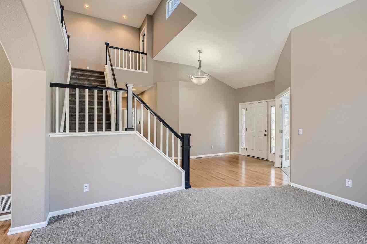 10096 Meadowbriar Ln - Photo 3 of 24