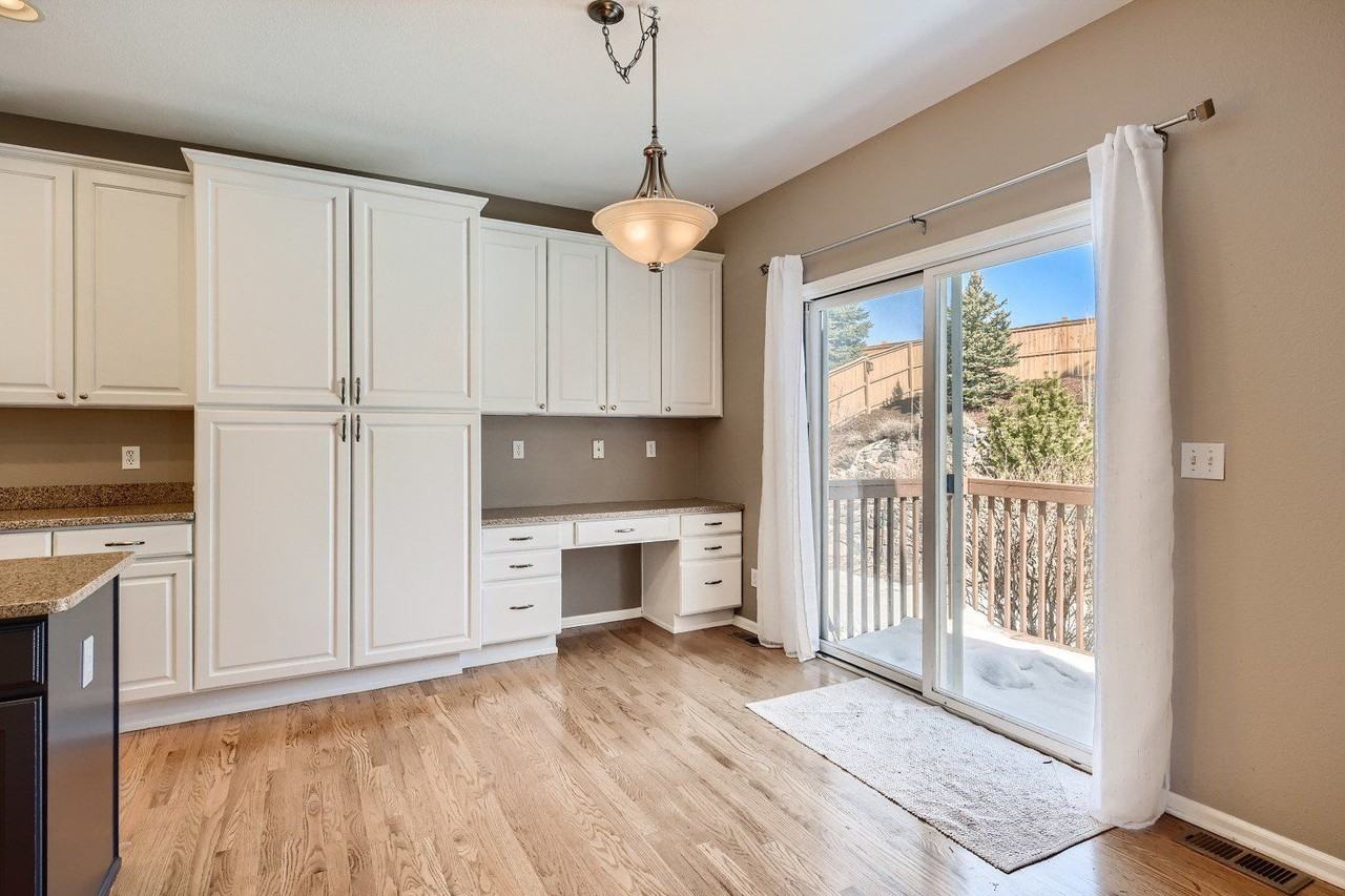 10096 Meadowbriar Ln - Photo 5 of 24