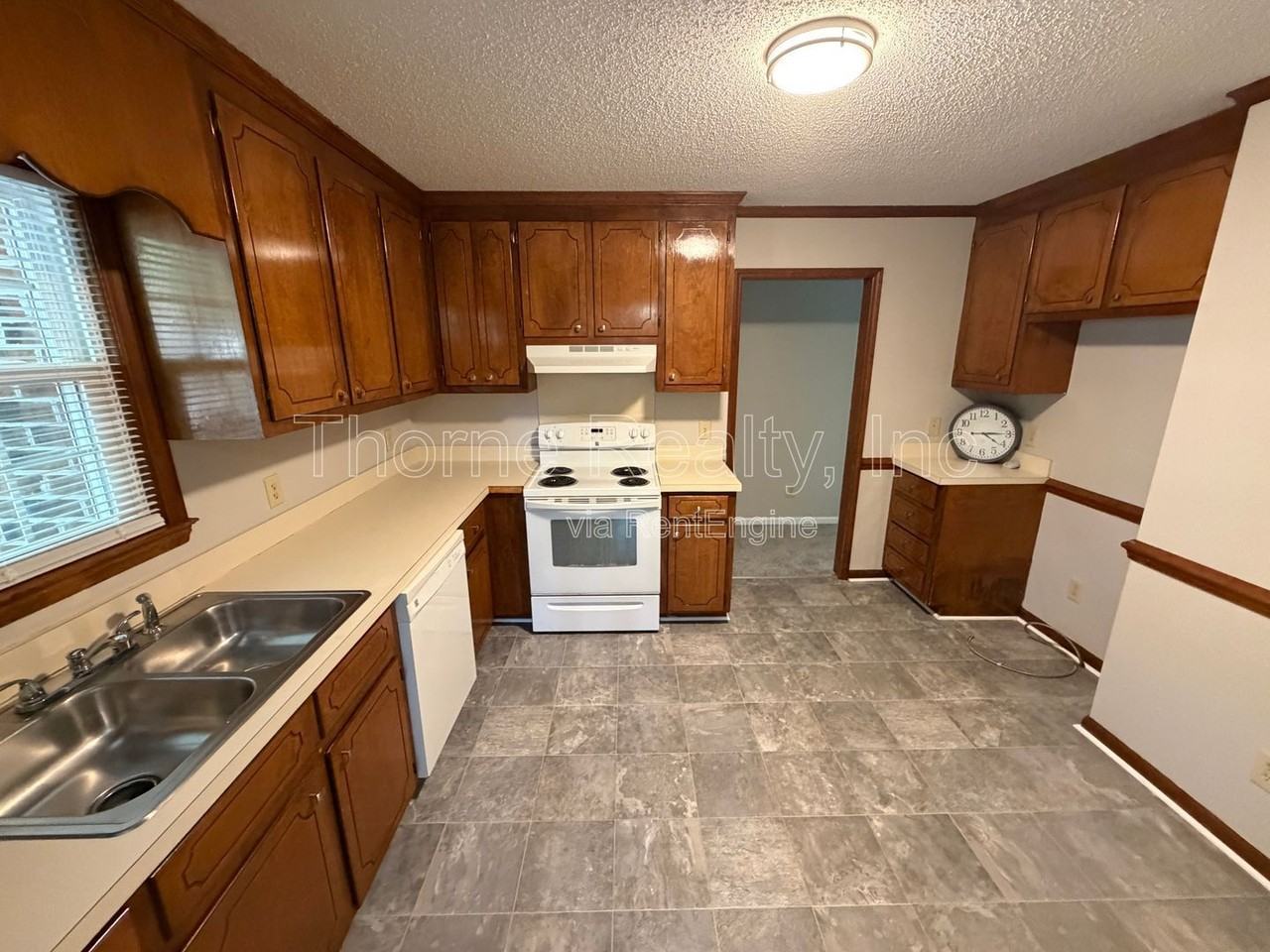 101 Opossum Trot Ct - Photo 3 of 19