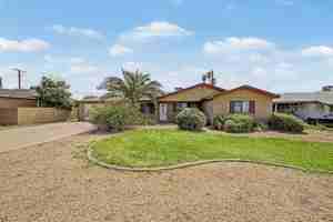 featured image of 1531 W 7th St