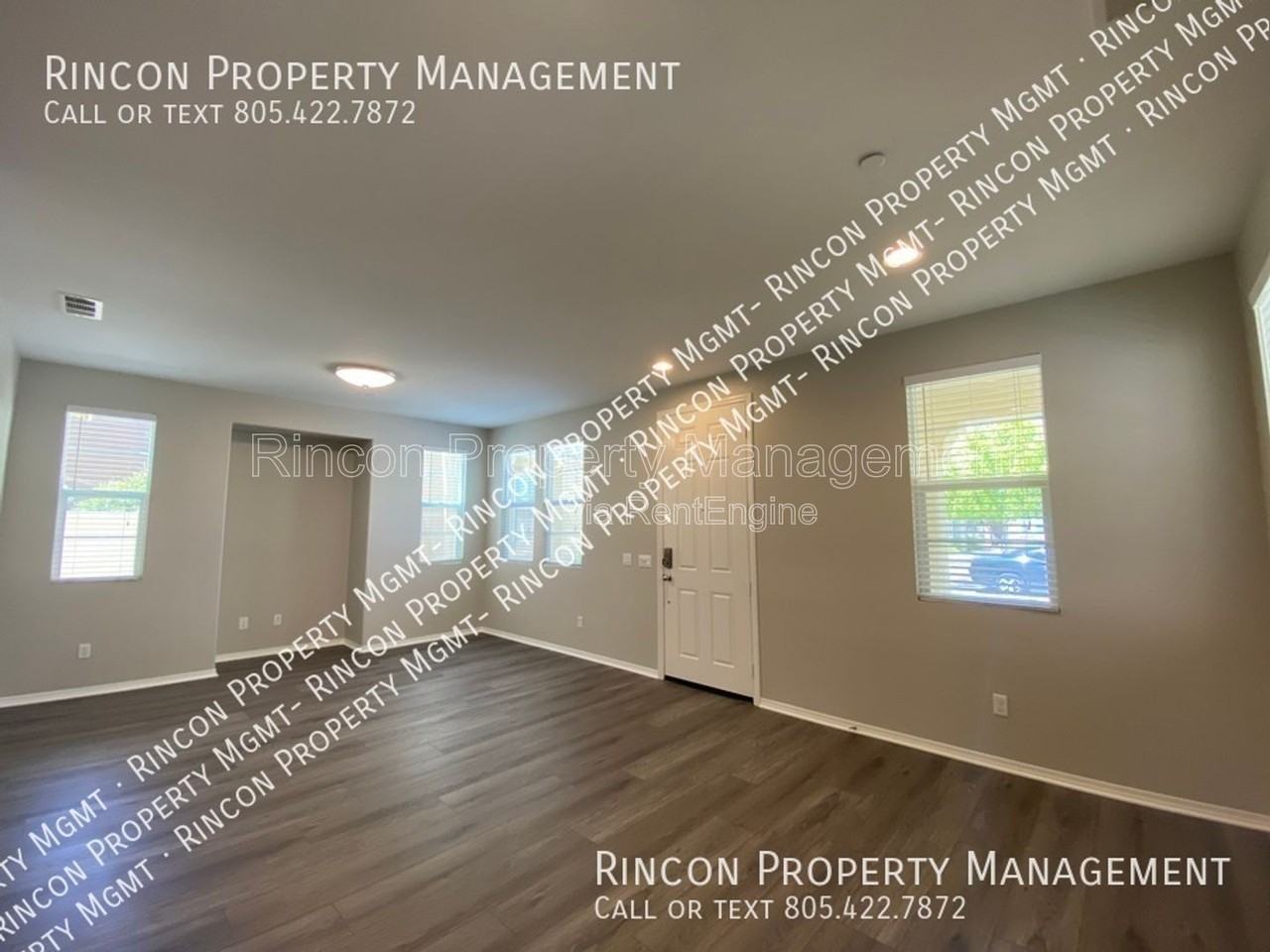 3142 N Ventura Rd - Photo 4 of 30