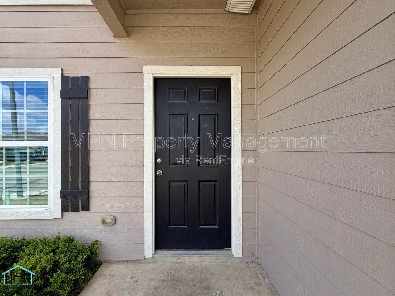 10950 Chippewa Trce - Photo 3 of 29