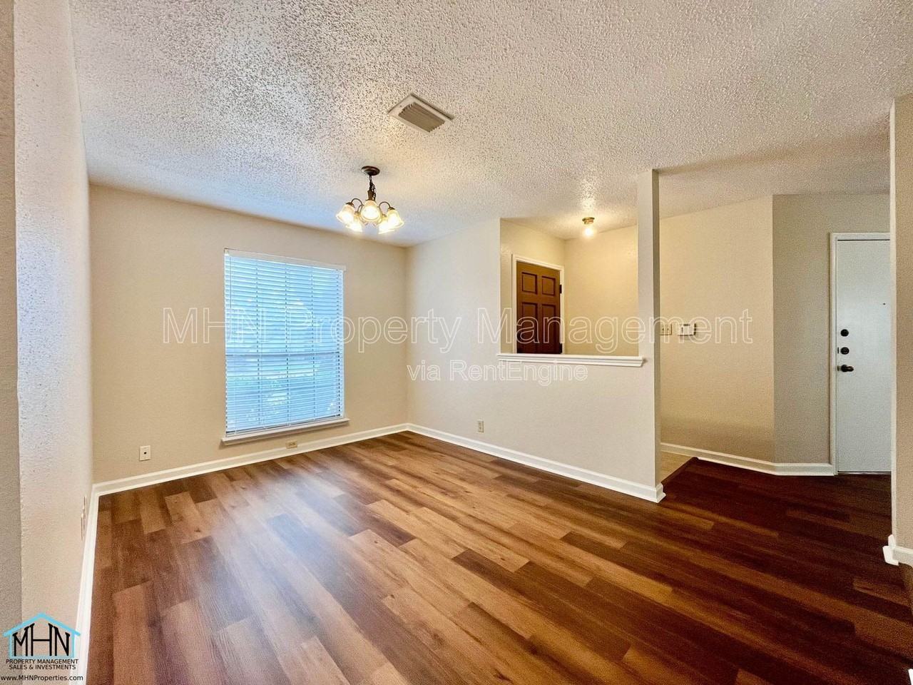 1627 Firwick Dr - Photo 4 of 25