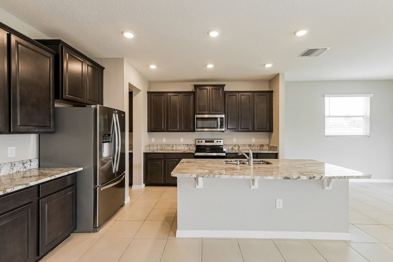 8679 Bower Bass Cir - Photo 2 of 31