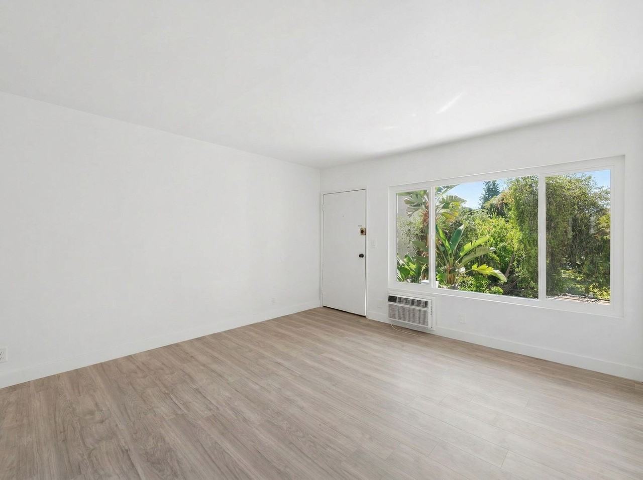 6828 Fulton Ave #5 - Photo 7 of 15