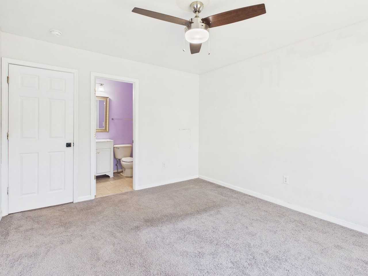 3214 N St - Photo 5 of 23