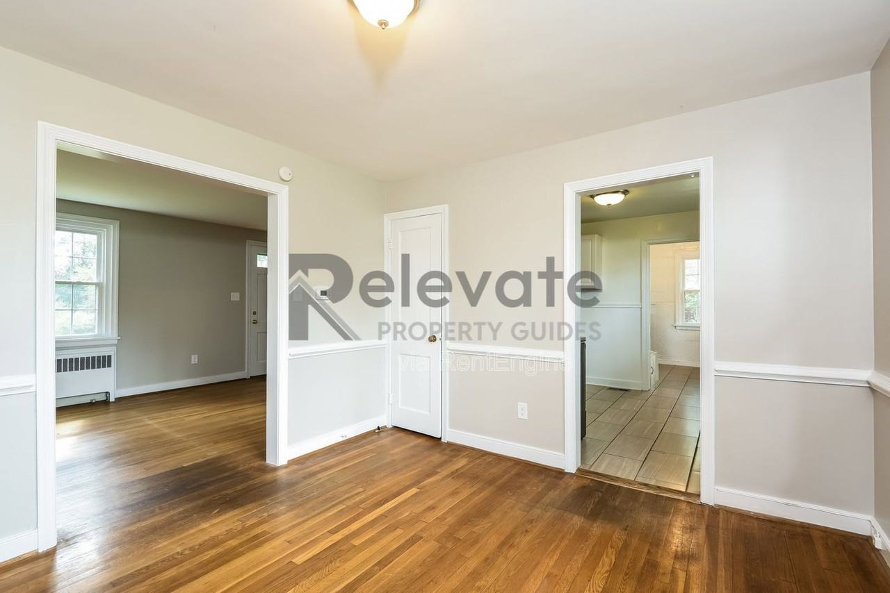 6522 W Franklin St - Photo 6 of 19