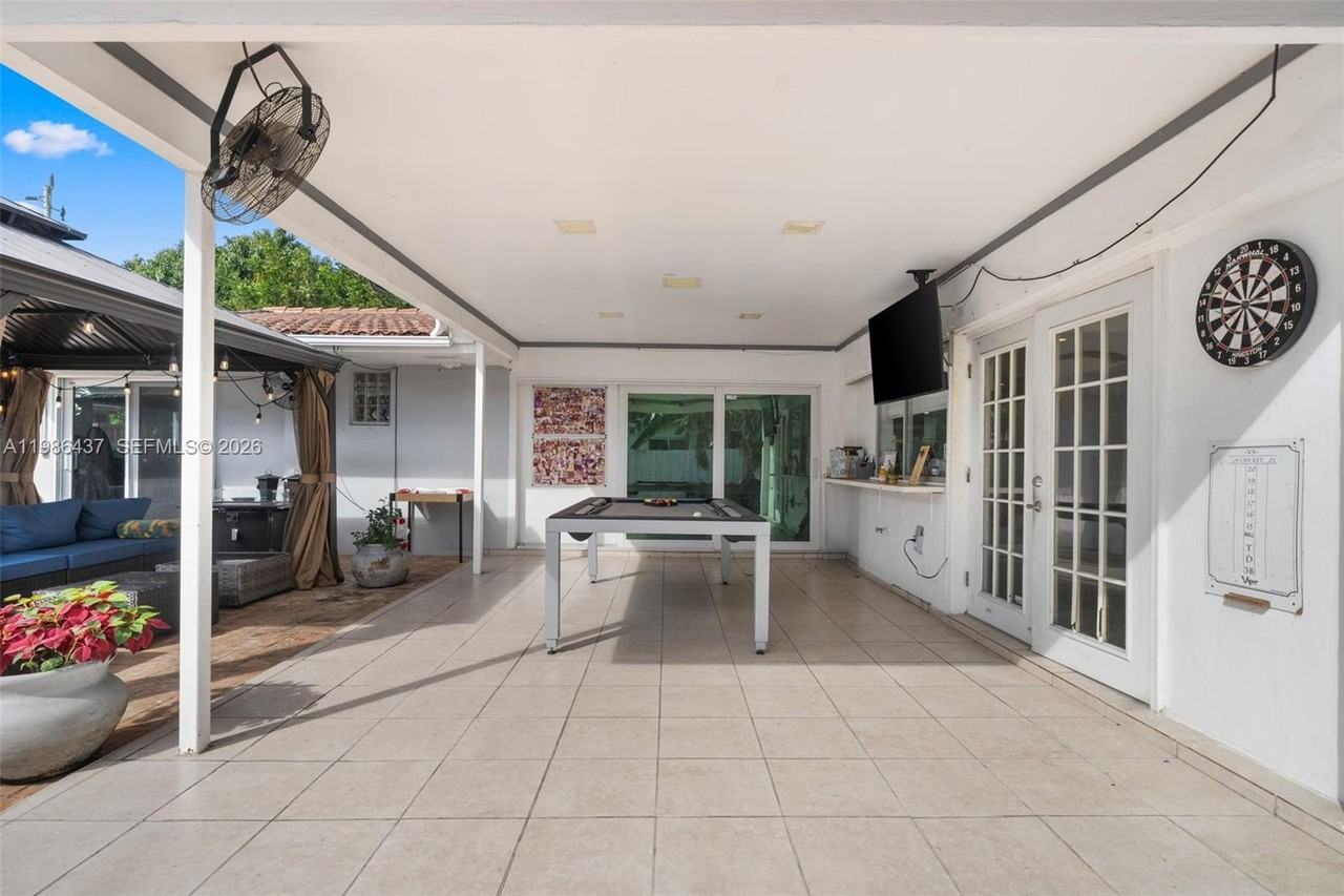 4306 Johnson Street - Photo 2 of 26