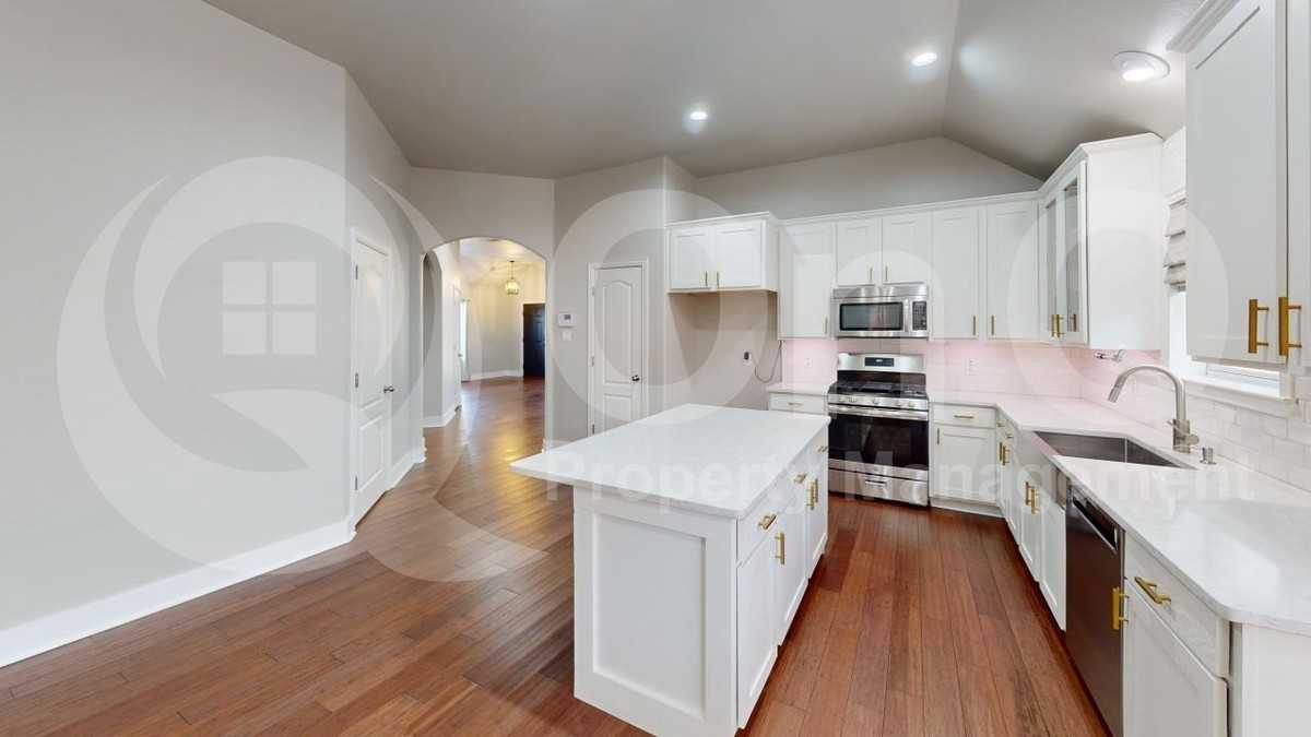 2801 Coyote Trl - Photo 5 of 24