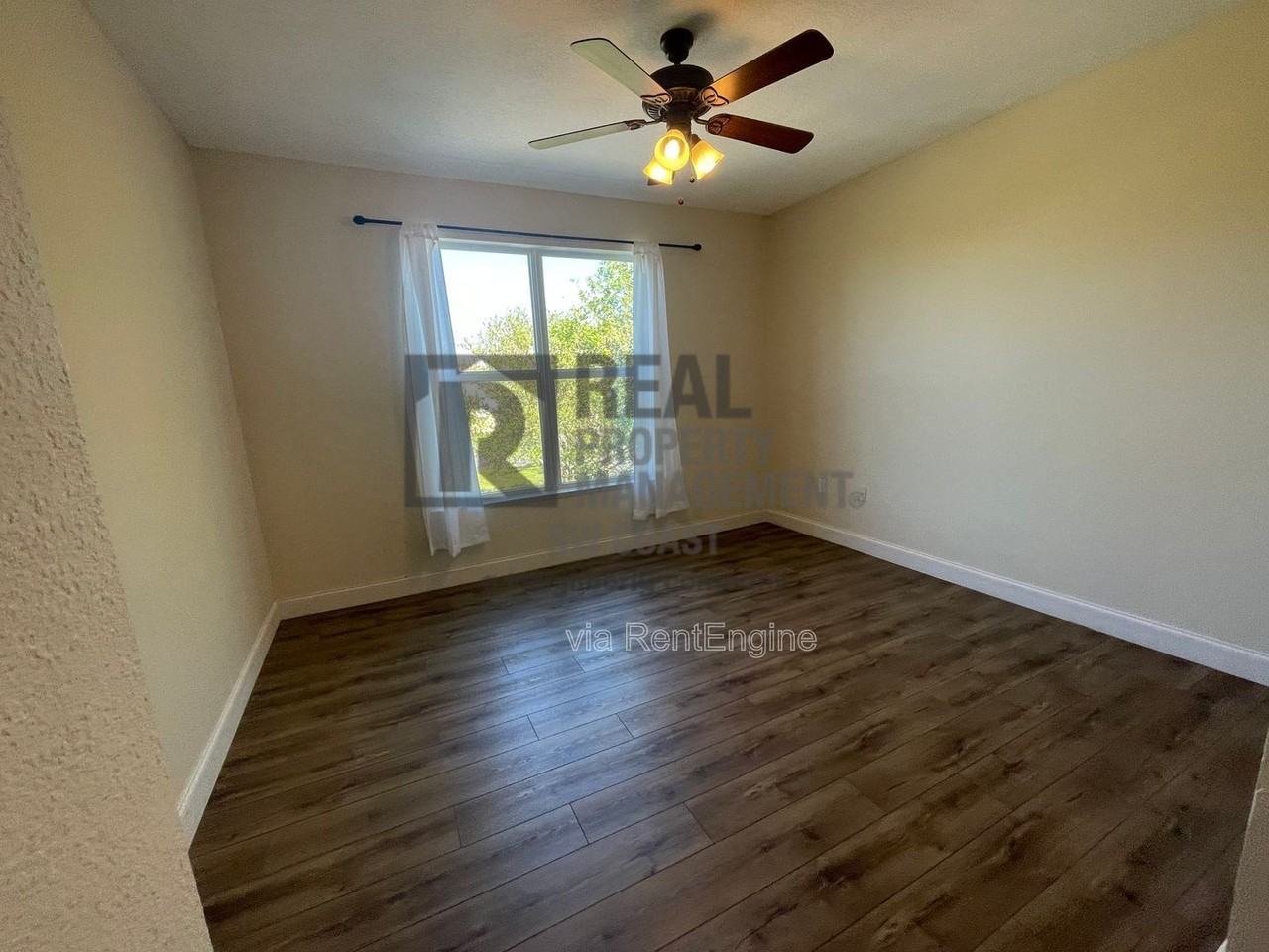 11550 Villa Grand #1306 - Photo 6 of 13