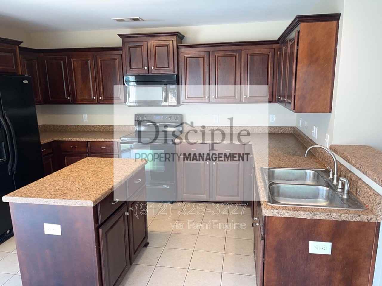 202 Scarlett Ln - Photo 6 of 34