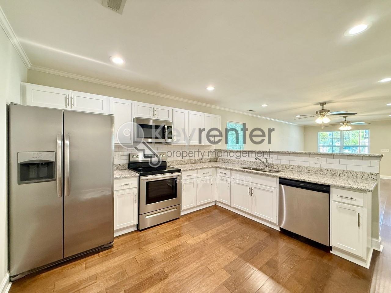 2214 E 14th St - Photo 2 of 17