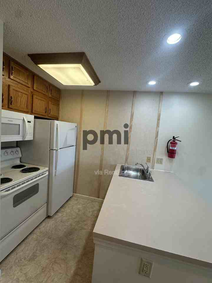 1306 Arthur Ave #16 - Photo 2 of 19