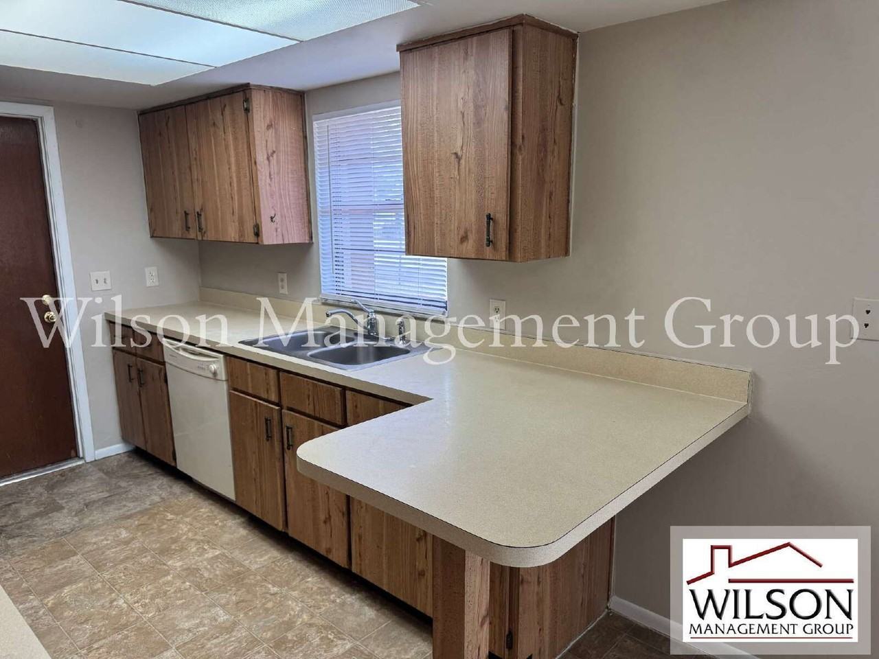 701 Kings Cove Ct - Photo 7 of 21