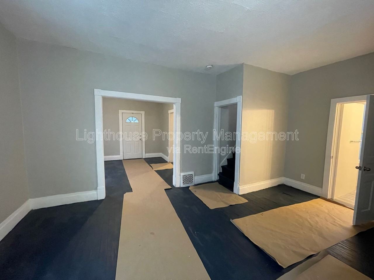 1702 Reed Ave - Photo 2 of 11