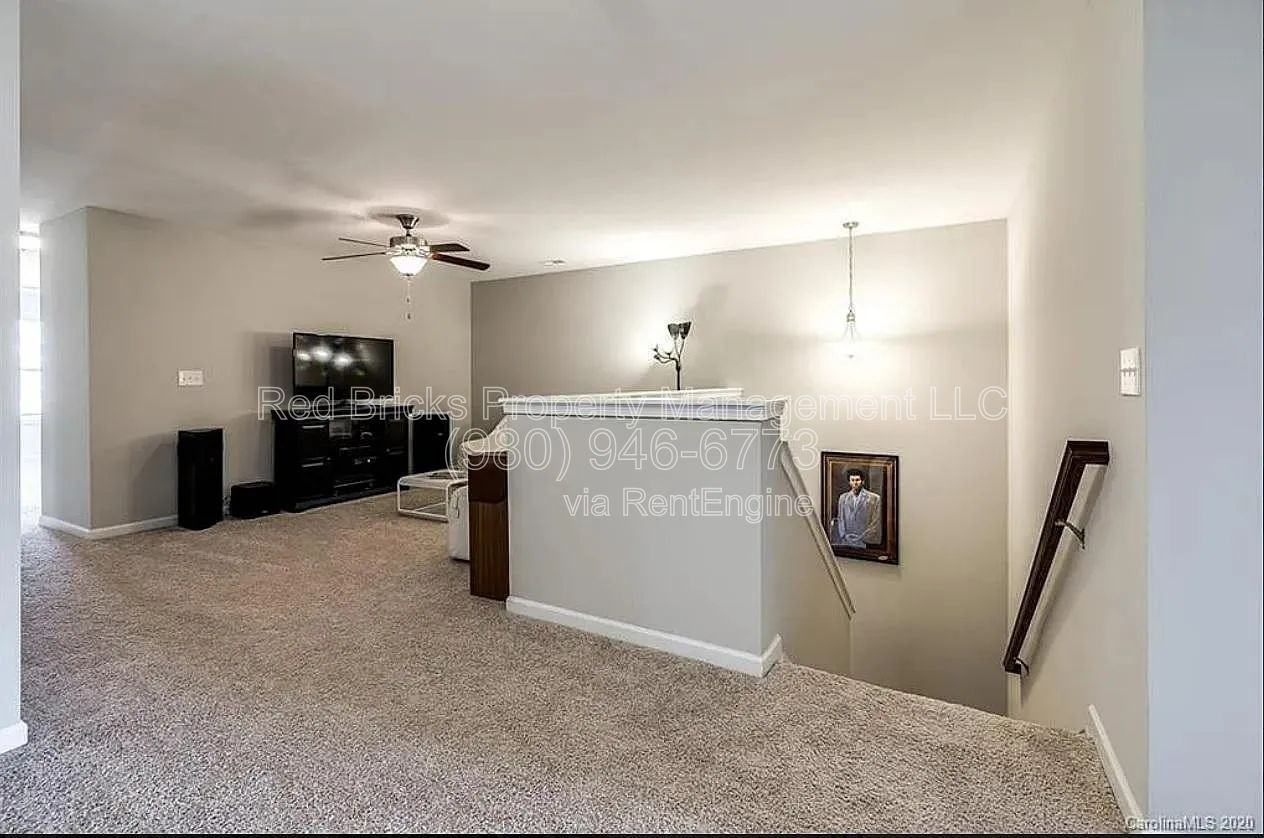 1410 Bramblewood Dr - Photo 7 of 19