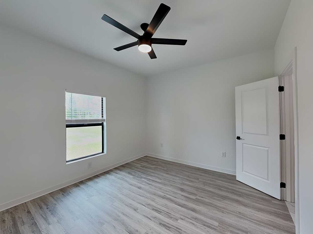 4606 24th St Sw - Photo 6 of 40