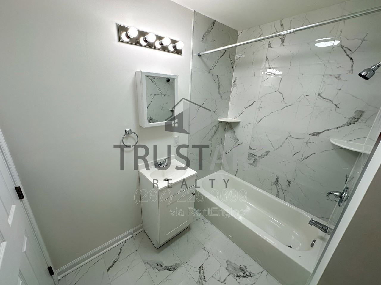 2153 W Grange Ave - Photo 4 of 14