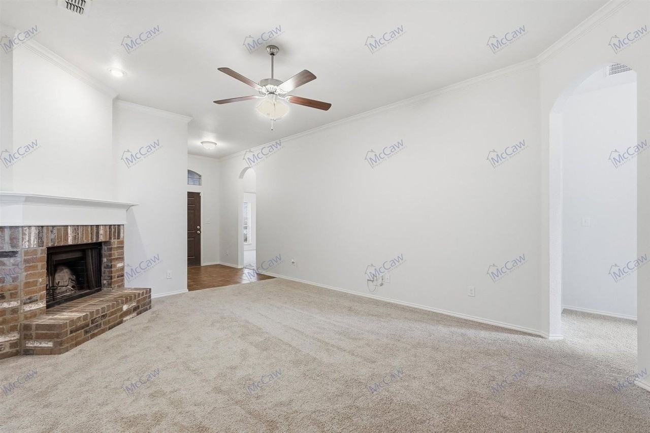 1904 Louis Miller Dr - Photo 3 of 21