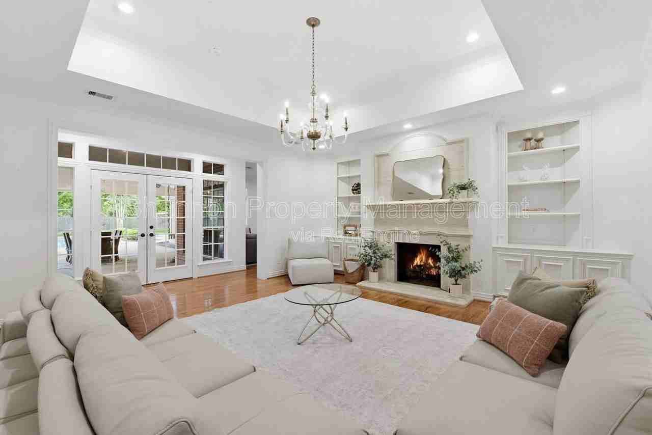 19407 Kessington Ln - Photo 7 of 45