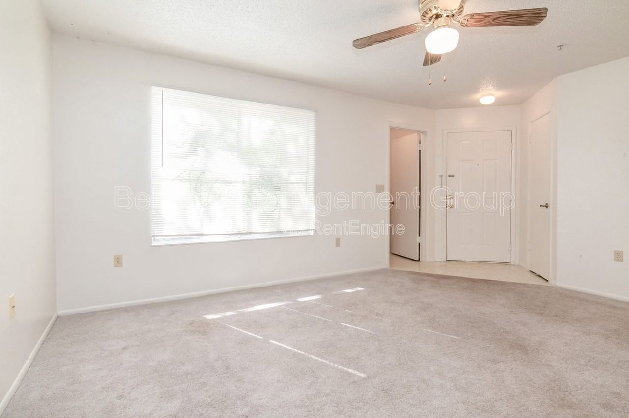 642 Dory Ln #203 - Photo 5 of 21