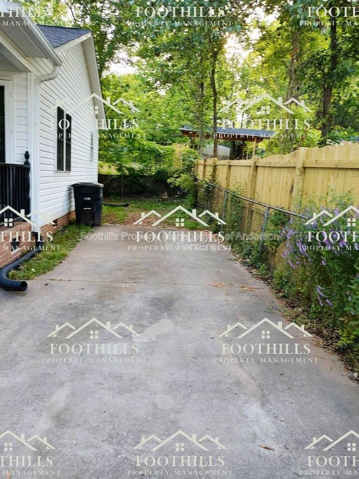 201 F St - Photo 3 of 13