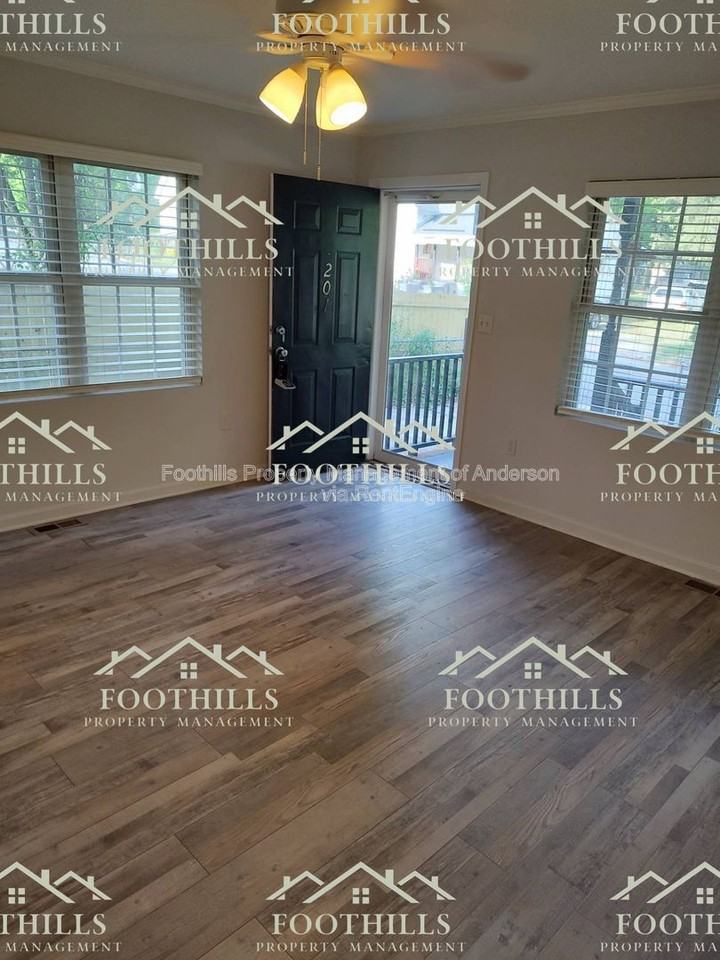 201 F St - Photo 4 of 13