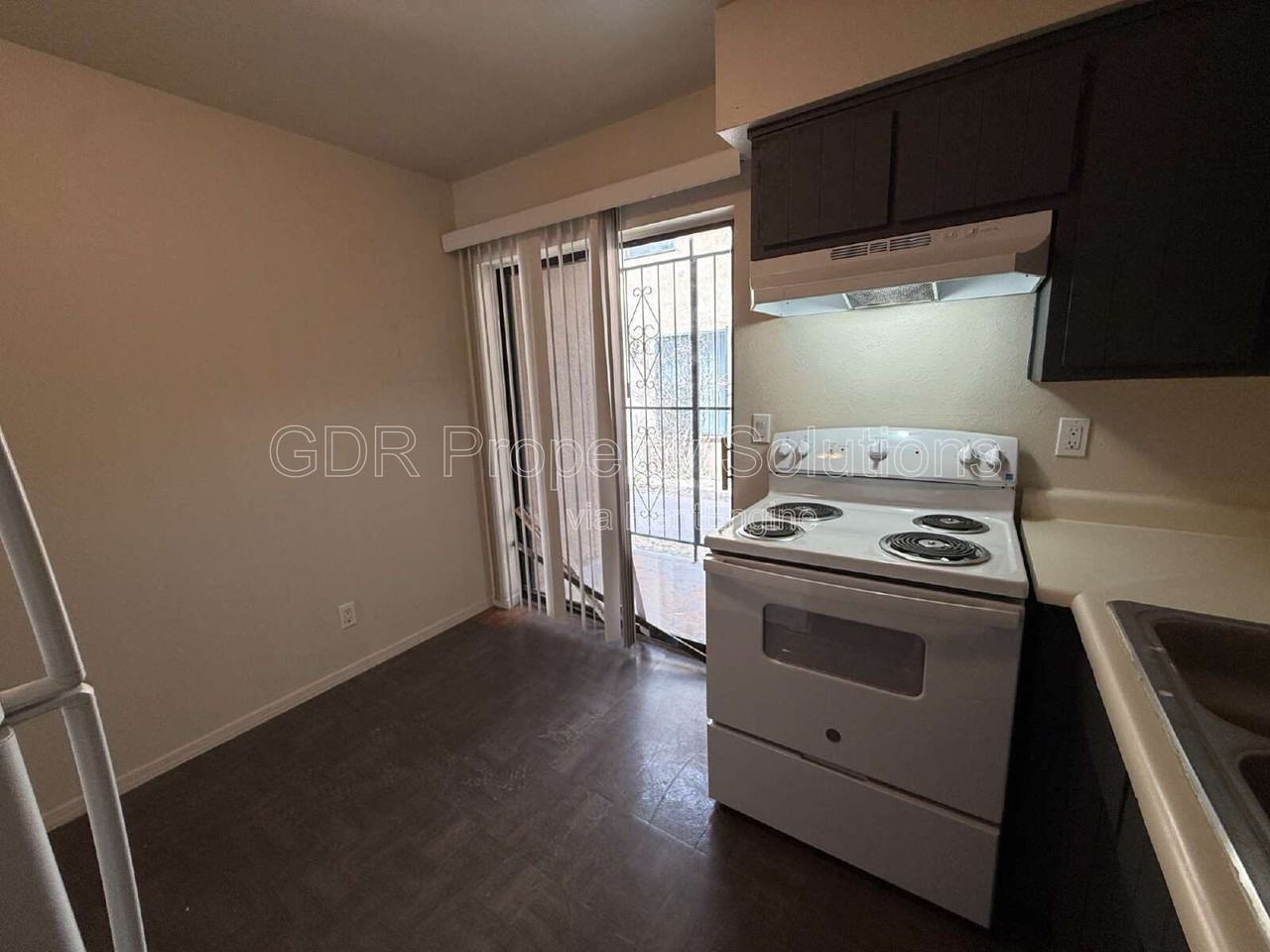 1928 Buena Vista Dr Se #B - Photo 6 of 16