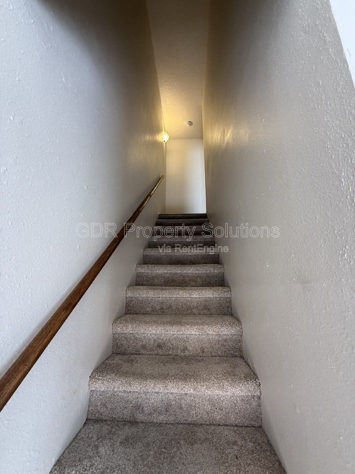 1928 Buena Vista Dr Se #B - Photo 7 of 16