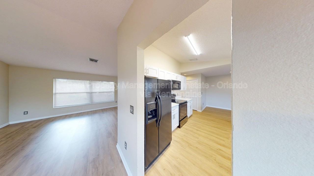 1016 Soldier Creek Ct - Photo 5 of 24