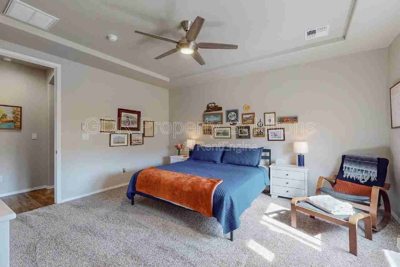 450 Michael Ave Sw - Photo 6 of 14