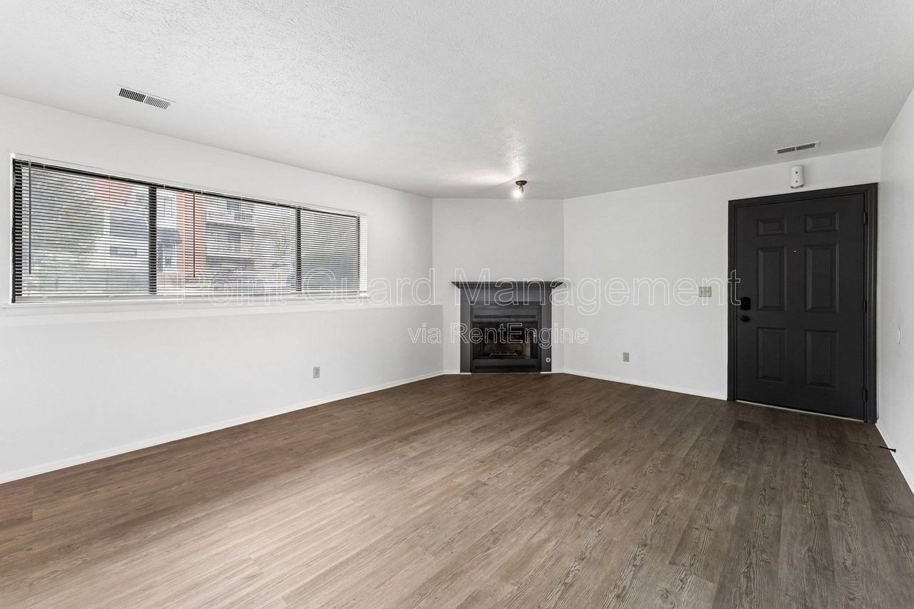 1268 Golden Gate Dr #142 - Photo 2 of 27