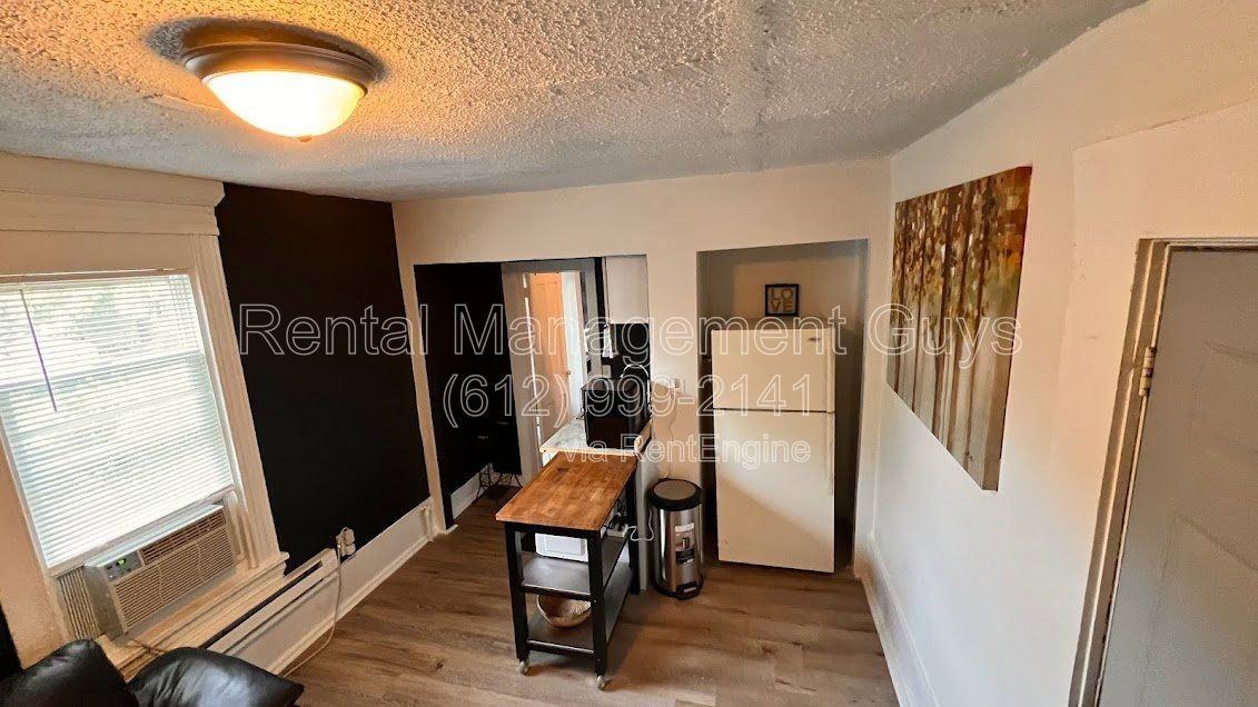 3245 3rd Ave S #2 - Photo 3 of 8