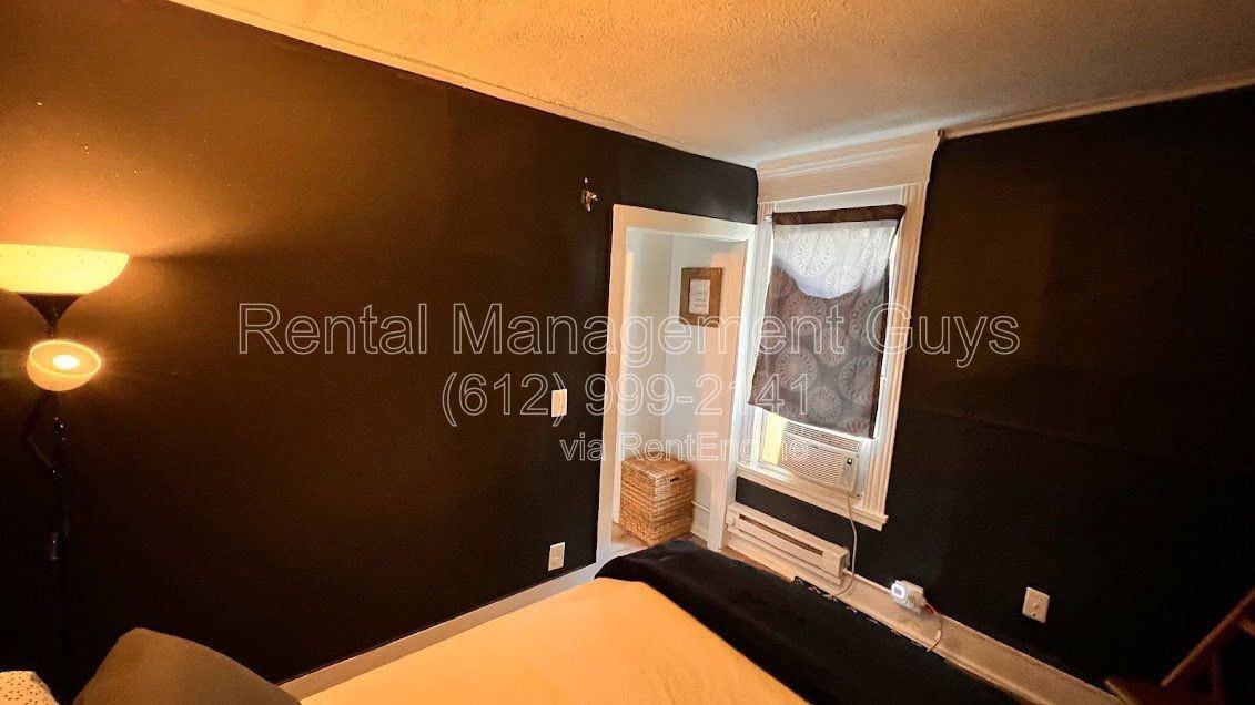 3245 3rd Ave S #2 - Photo 5 of 8