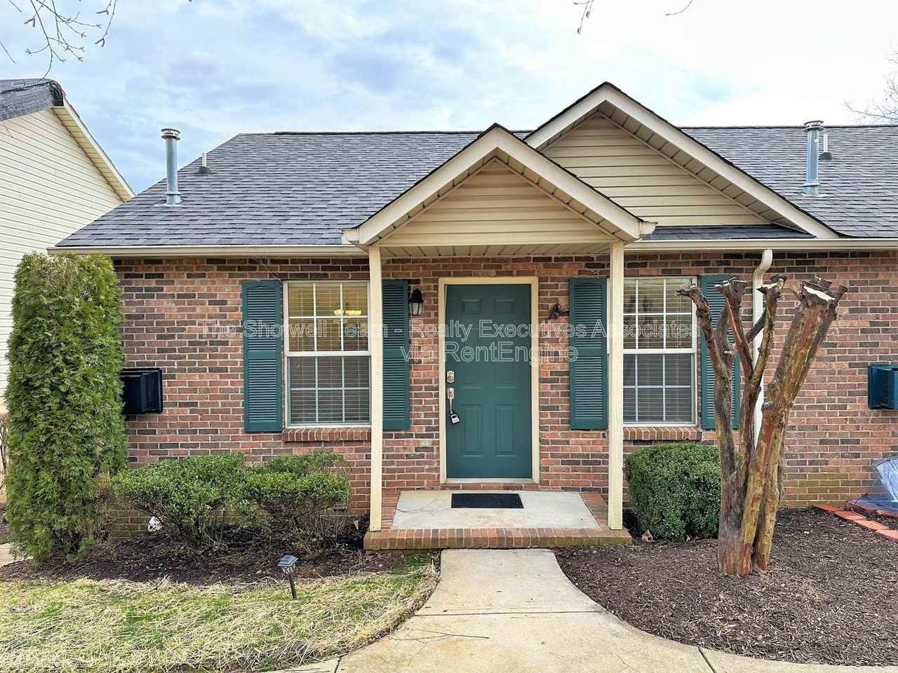 819 Calypso Way - Photo 2 of 20