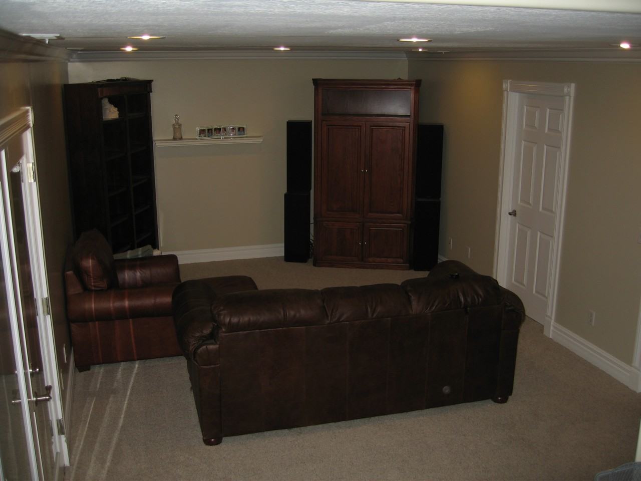 1005 E St - Photo 7 of 11