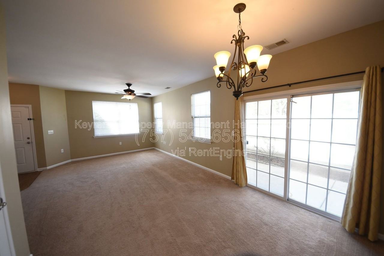 1450 Leckford Dr - Photo 4 of 41