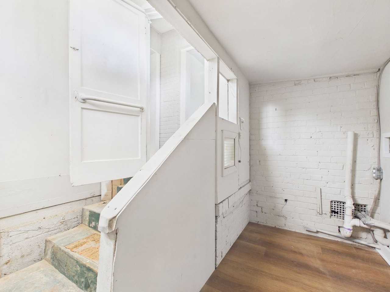 3600 Pilots Ln - Photo 5 of 36