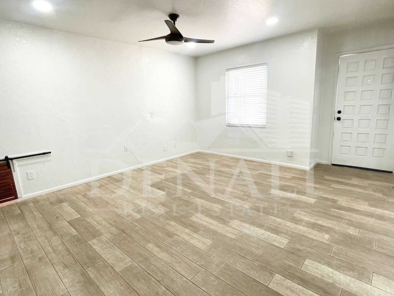 423 S Terry Ln - Photo 5 of 21