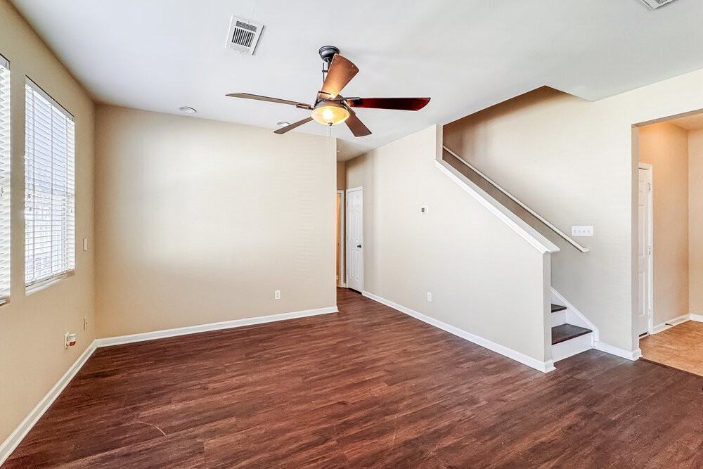 3625 Roseman Lndg - Photo 4 of 17