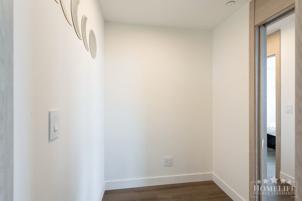 10750 135a St - Photo 5 of 33