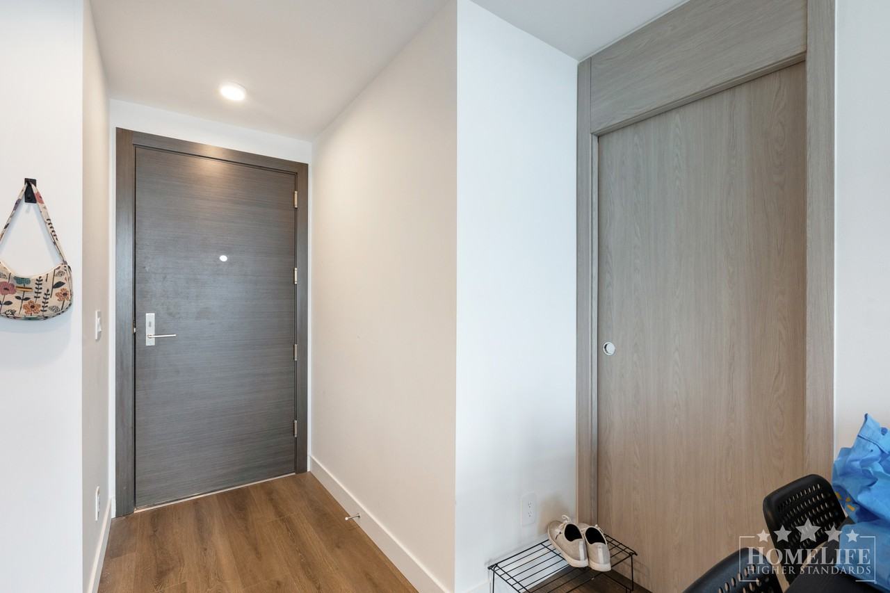 10750 135a St - Photo 6 of 33