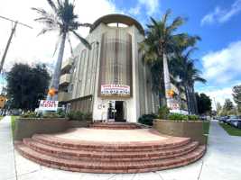 featured image of 5665 Reseda Blvd